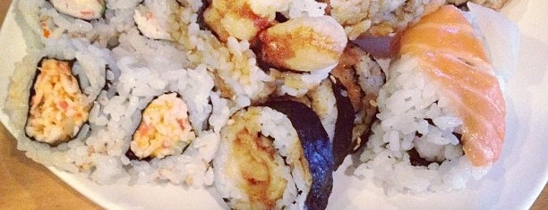 Midori Sushi Japanese Restaurant is one of Lugares favoritos de Seth.