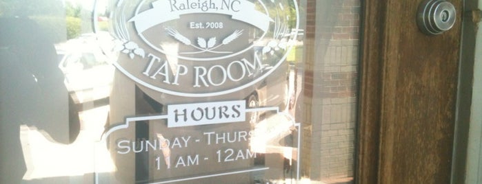 Leesville Tap Room is one of Lugares favoritos de Jason.