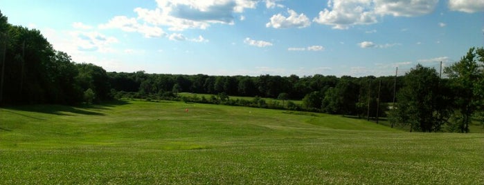Tamarack Golf Course is one of สถานที่ที่ Jason ถูกใจ.