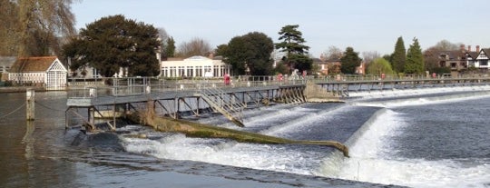 Marlow Bridge is one of Carlさんのお気に入りスポット.