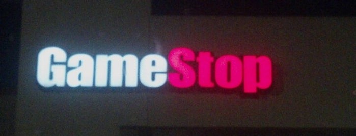 GameStop is one of Lieux qui ont plu à Mike.