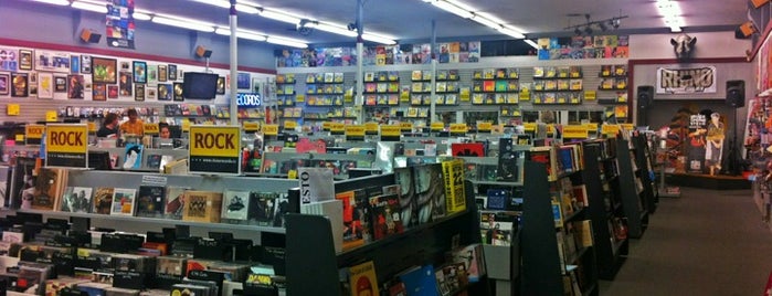 Rhino Records Store is one of Tempat yang Disimpan kaleb.