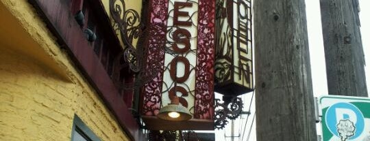 Peso's Kitchen & Lounge is one of Tempat yang Disimpan Rohit.