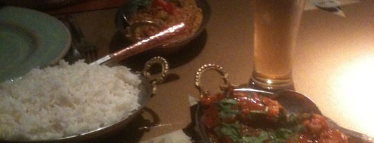 Bollywood Grill is one of Lugares favoritos de Joanna.