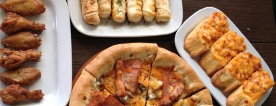 Pizza Hut is one of Posti che sono piaciuti a Juand.
