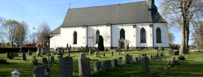 Österåkers kyrka is one of Kyrkor i Stockholms stift.