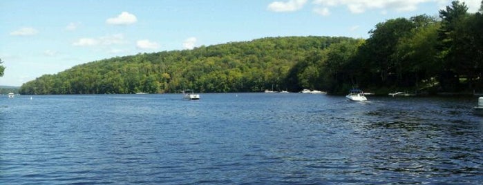 Lake Wallenpaupack is one of Motorcycle Destinations NJ PA NY.