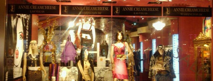 Annie Creamcheese is one of Vintage.