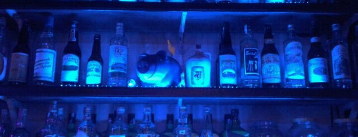 Dex Bar is one of Bares/Pubs/Botecos/Karaokê.