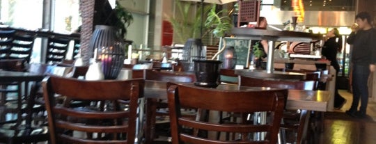 Cafe La Vita is one of Orte, die AemyL gefallen.