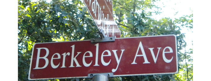 Berkeley Avenue is one of Montrose Park Landmarks.