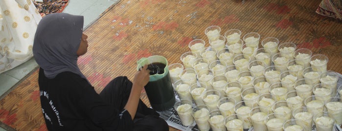 KakYah Daily Fresh Taufufa & Soya Milk is one of Makan @ Kelantan #1.