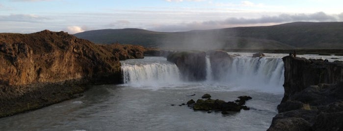 Goðafoss is one of Iceland Grand Tour.