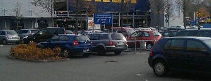 IKEA is one of Lieux qui ont plu à Wolfgang.