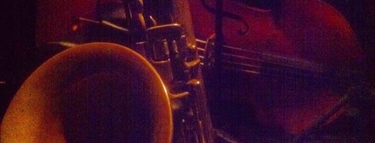 The Ellington Jazz Club is one of Locais curtidos por Graham.