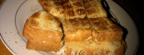 Roti & Pisang Bakar Alend is one of Earl of Sandwich.