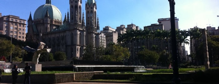 Plaza de la Sé is one of São Paulo Tour.