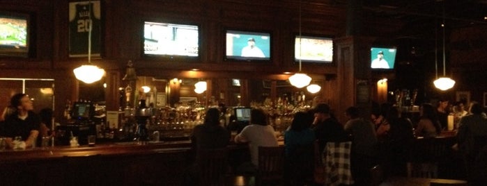 McFadden's Restaurant & Saloon is one of Places I must go now that I'm back in prov :].
