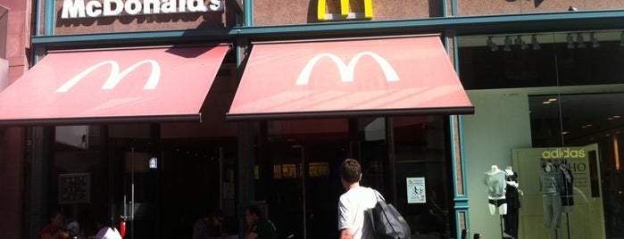 McDonald's is one of Lieux qui ont plu à Cécile.