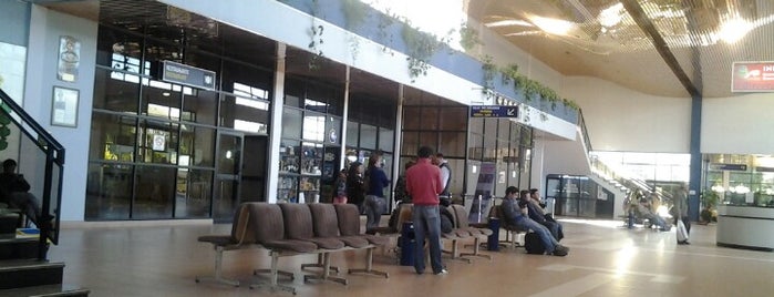 Aeropuerto Capitán Oriel Lea Plaza (TJA) is one of Bolivia.