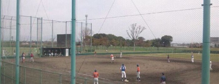 新宝満川地区野球場 is one of 車でおさぼり・きゅうけい場所.