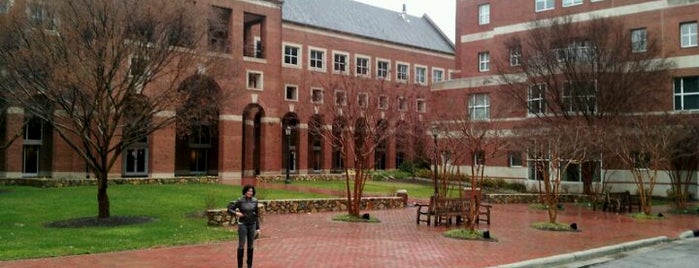 Kenan-Flagler Business School is one of Lieux qui ont plu à Jerald.