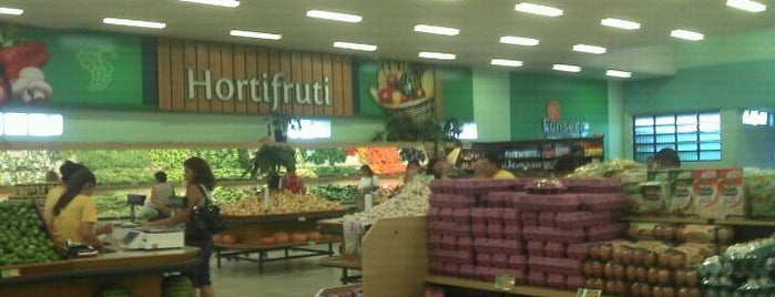 Supermercado Fonseca is one of Tempat yang Disukai Paula.