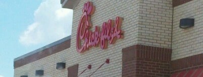 Chick-fil-A is one of Orte, die Ron gefallen.