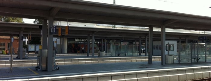Bahnhof Rosenheim is one of Train Stations Visited.