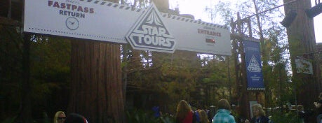 Star Tours – The Adventures Continue is one of Cool Orlando Geek Spots.