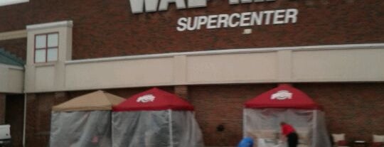 Walmart Supercenter is one of Lugares favoritos de Alyssa.