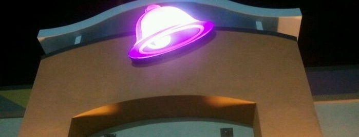 Taco Bell is one of Orte, die Mandy gefallen.