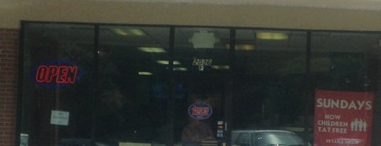 Jersey Mike's Subs is one of Lugares favoritos de BJ.