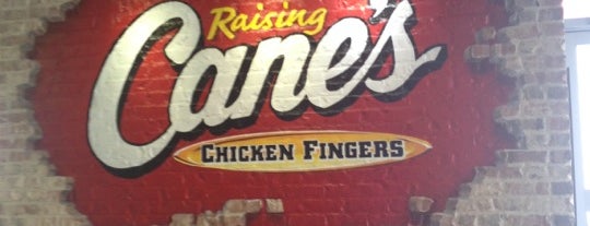 Raising Cane's Chicken Fingers is one of Posti che sono piaciuti a Top.