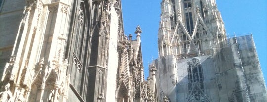シュテファン大聖堂 is one of Die 10 wichtigsten Plätze in Wien ....
