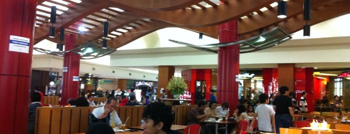 Pondok Indah Mall 2 is one of Top 10 Malls.