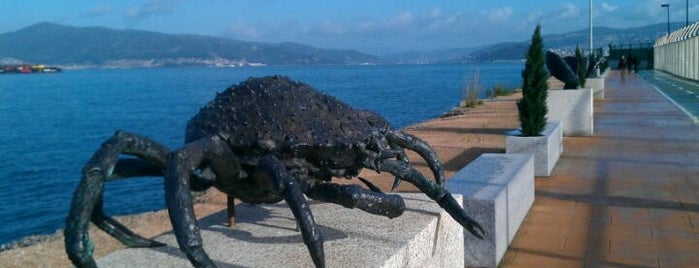 Paseo de Bouzas is one of Locais curtidos por Alberto.