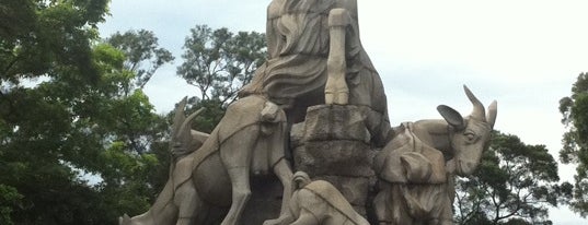 五羊雕塑  Five Goats Statue is one of China.