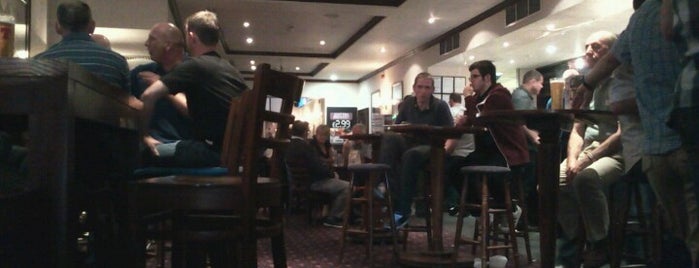 The Muckle Cross (Wetherspoon) is one of Jamesさんのお気に入りスポット.
