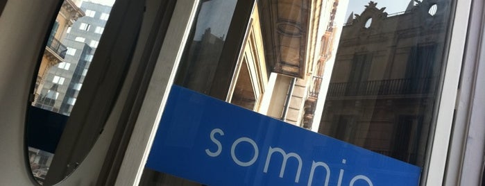 Somnio Hostels is one of สถานที่ที่ Анюта❤️ ถูกใจ.