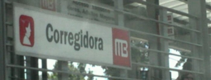 Metrobús Corregidora is one of Luis 님이 좋아한 장소.