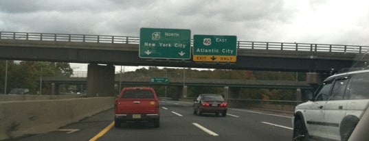 New Jersey! is one of Orte, die BECKY gefallen.