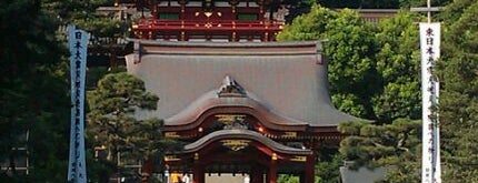 鶴岡八幡宮 is one of 諸国一宮.