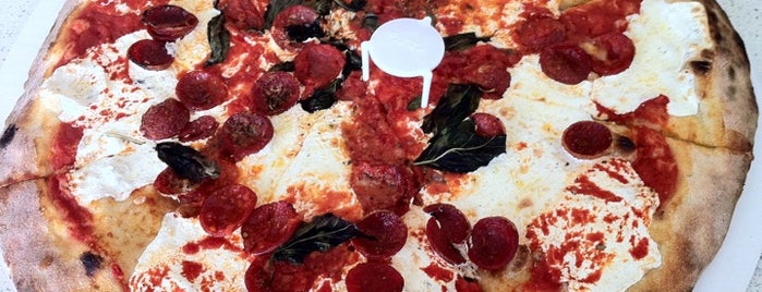 Grimaldi's Pizzeria is one of New York City's Best Pizza.