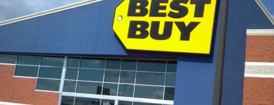 Best Buy is one of Michaelさんのお気に入りスポット.