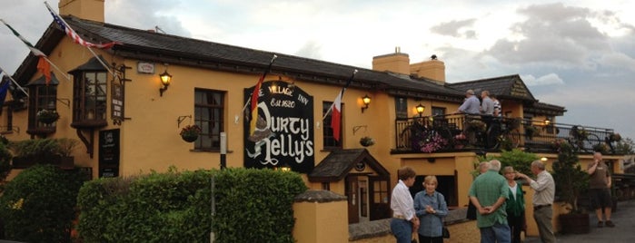 Durty Nelly's is one of bars.