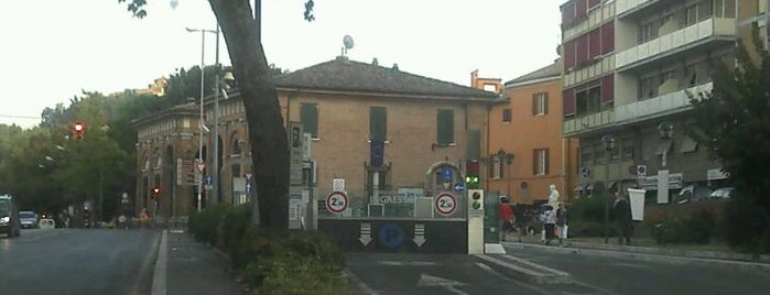 Barriera Cavour is one of Storia e cultura.