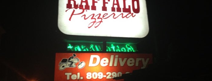 Pizzeria Raffalo is one of San Francisco de Macoris.