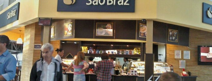 São Braz Coffee Shop is one of meus locais.