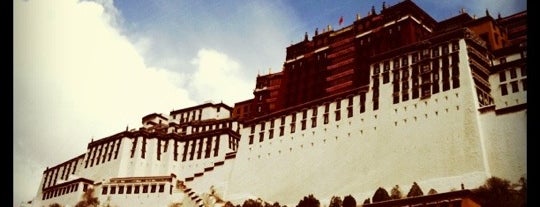 Potala Palace is one of Must-visit Places Before I Die.